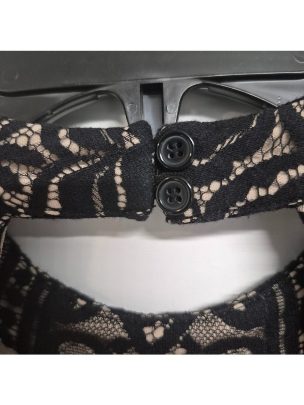 Love Fire Black Lace Sleeveless Dress With Nude Lining Floral Pattern High Neck - Picture 4 of 6